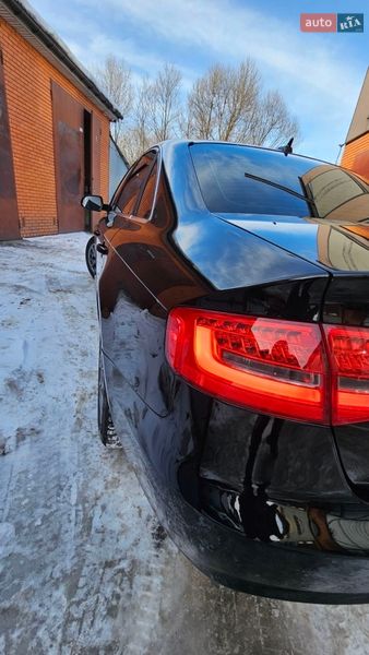 Седан Audi A4 2013 в Львові
