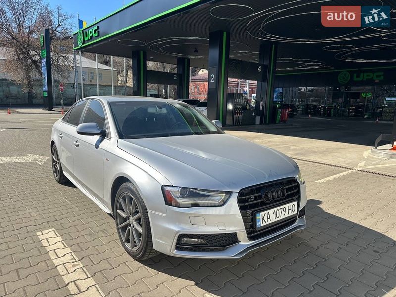 Седан Audi A4 2015 в Киеве