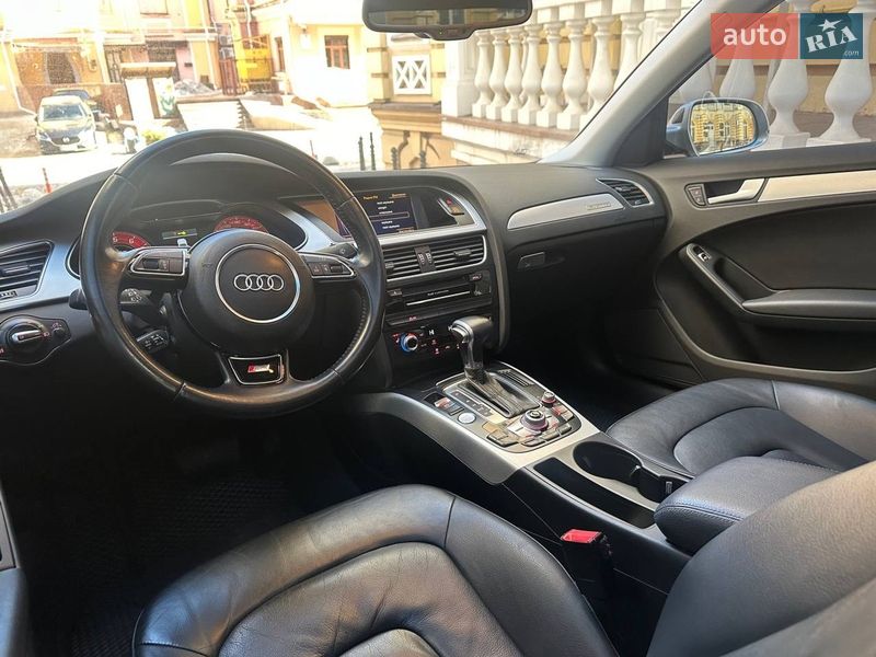 Седан Audi A4 2015 в Киеве
