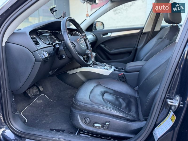 Седан Audi A4 2013 в Києві