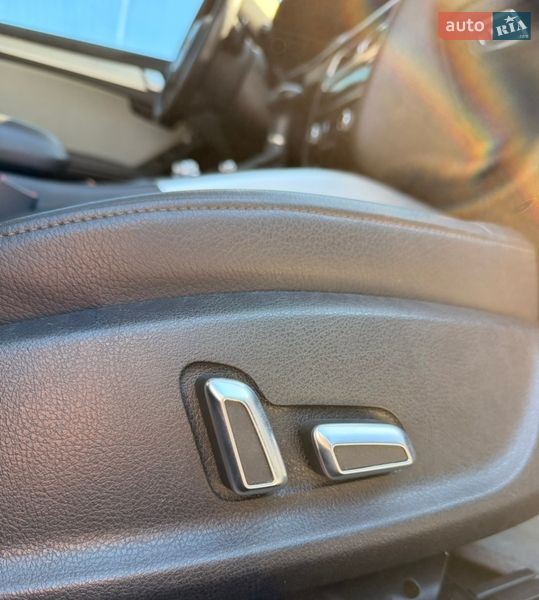 Седан Audi A4 2015 в Харкові