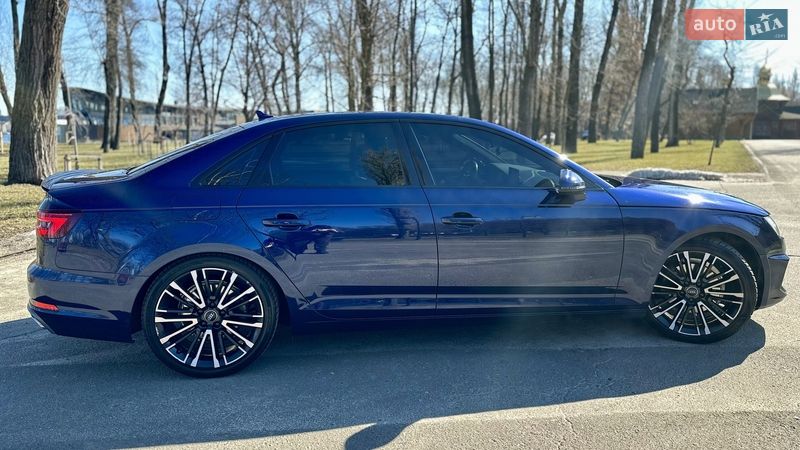 Седан Audi A4 2018 в Києві