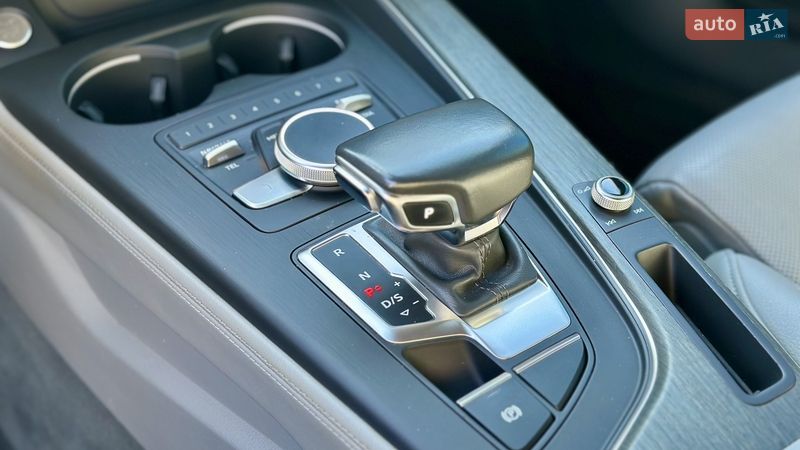 Седан Audi A4 2018 в Києві