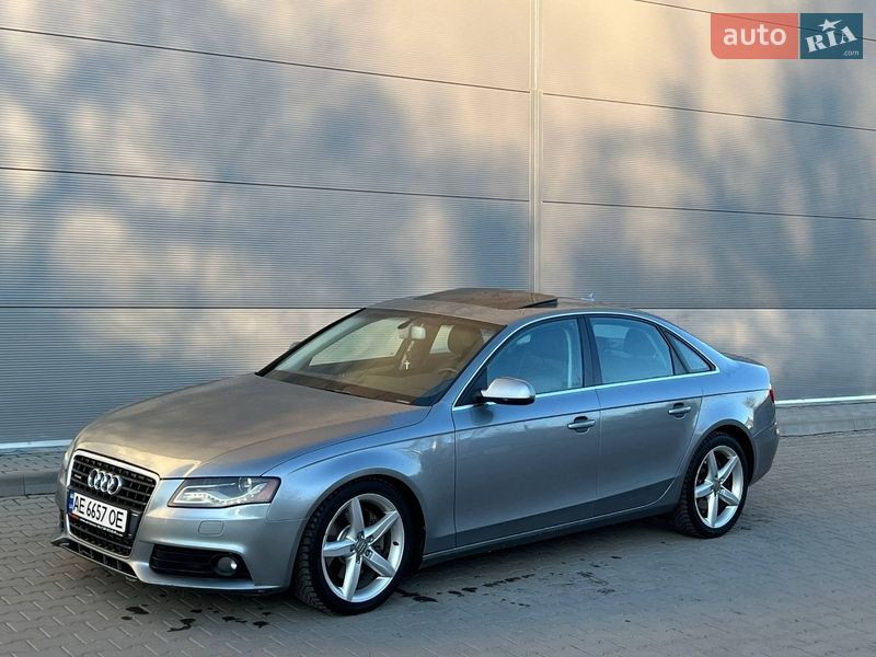 Седан Audi A4 2010 в Киеве