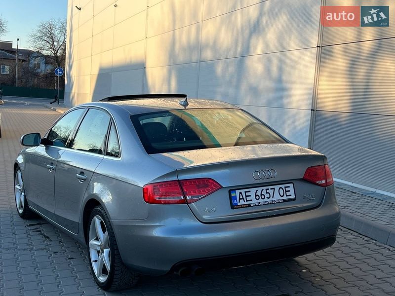 Седан Audi A4 2010 в Киеве