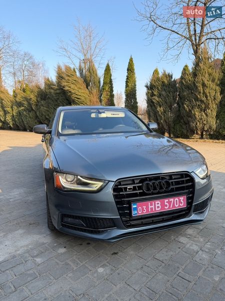 Седан Audi A4 2014 в Самборі
