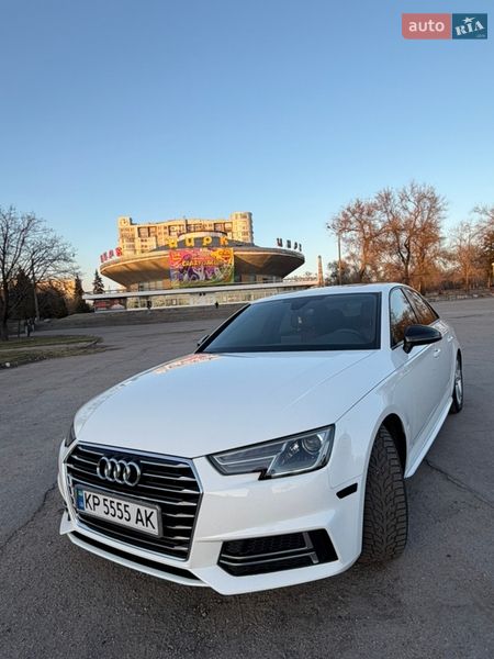 Седан Audi A4 2018 в Запорожье