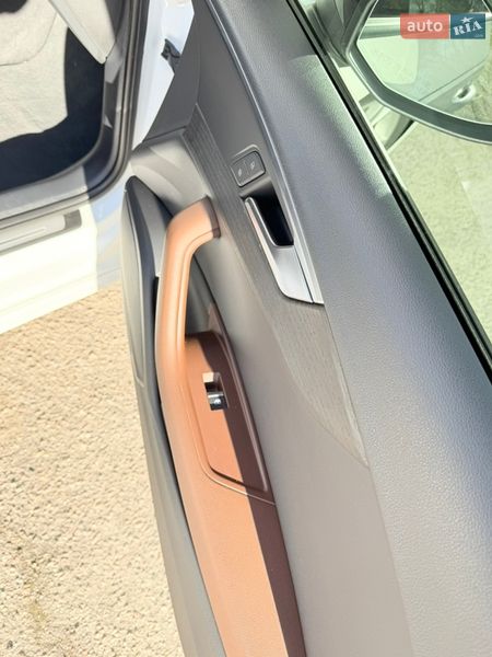 Седан Audi A4 2018 в Запорожье