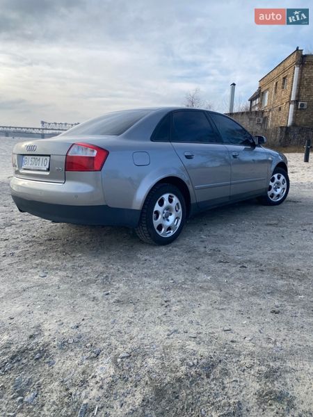 Седан Audi A4 2003 в Кременчуці