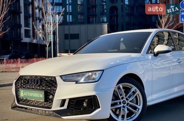 Седан Audi A4 2016 в Киеве