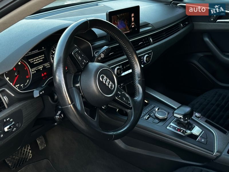 Седан Audi A4 2017 в Львові