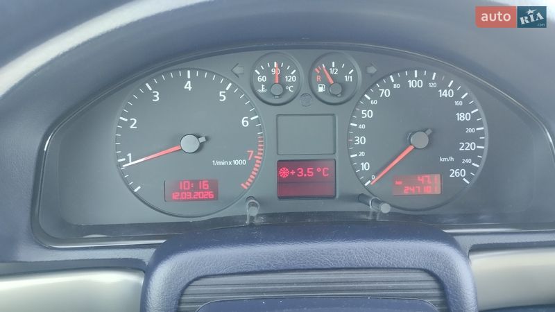 Універсал Audi A4 2001 в Бару