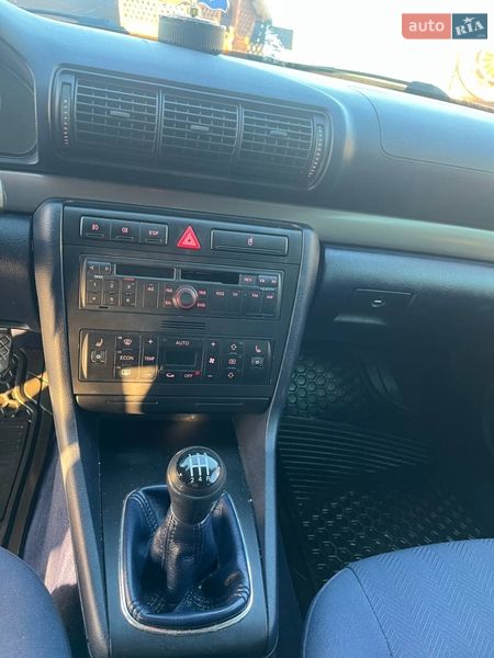 Універсал Audi A4 2001 в Бару