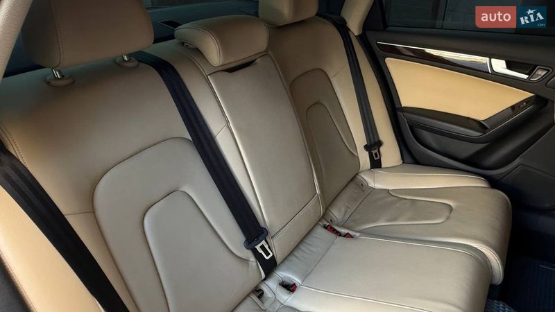 Седан Audi A4 2013 в Миколаєві