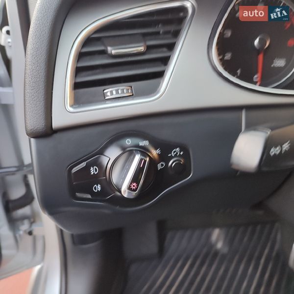 Седан Audi A4 2013 в Пирятині