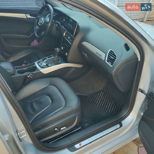 Седан Audi A4 2013 в Пирятині