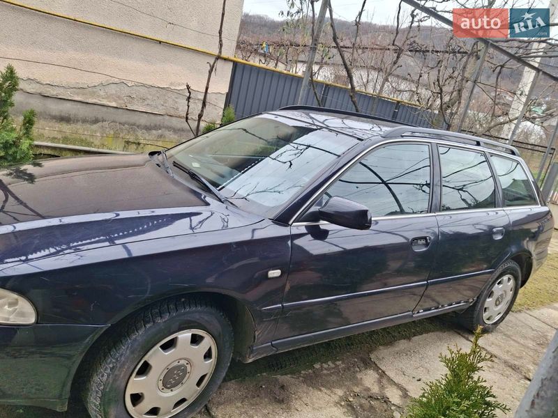 Універсал Audi A4 1999 в Виноградові