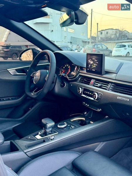 Седан Audi A4 2017 в Харькове