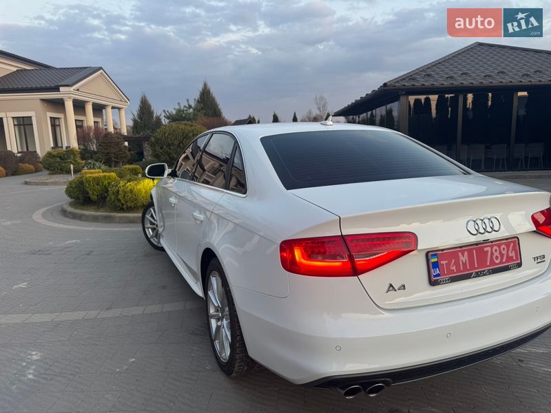 Седан Audi A4 2014 в Стрию