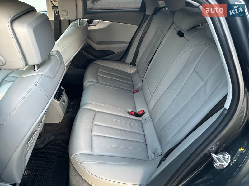 Седан Audi A4 2018 в Хмельницком