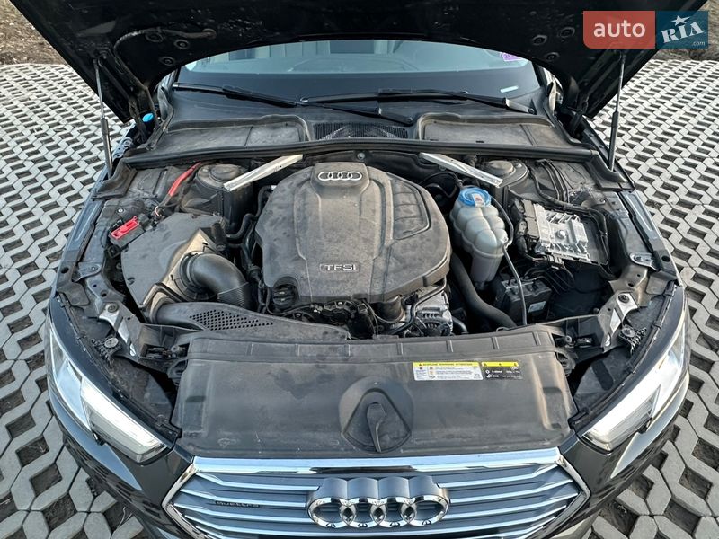 Седан Audi A4 2018 в Хмельницком