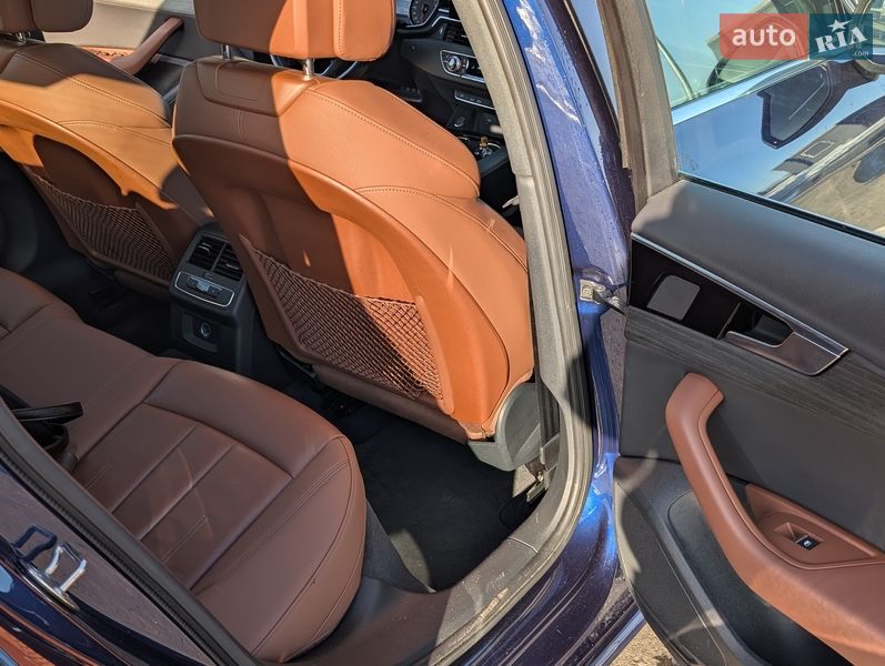 Седан Audi A4 2020 в Чернигове