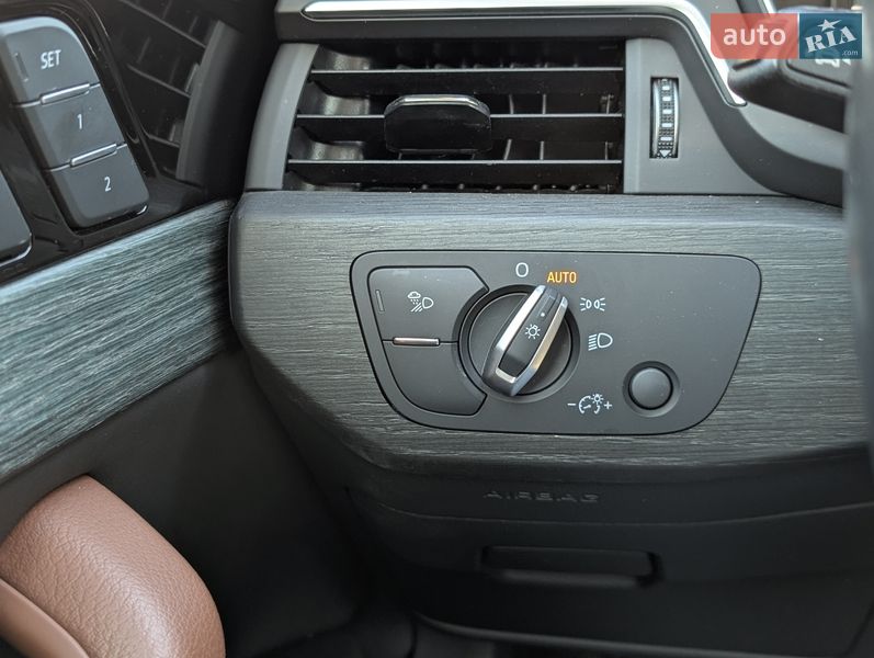 Седан Audi A4 2020 в Чернигове