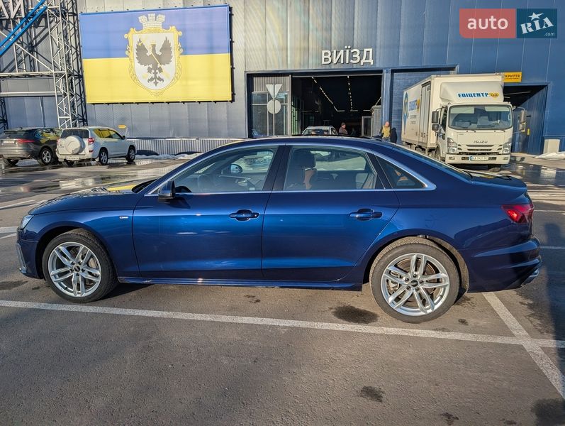 Седан Audi A4 2020 в Чернигове