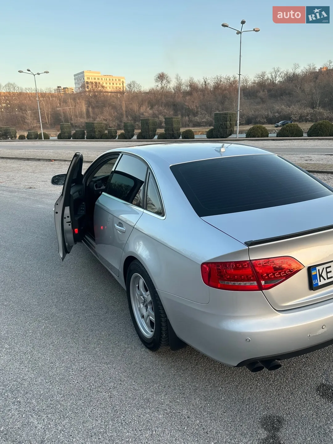 2011 Audi A4 - мініатюра 3