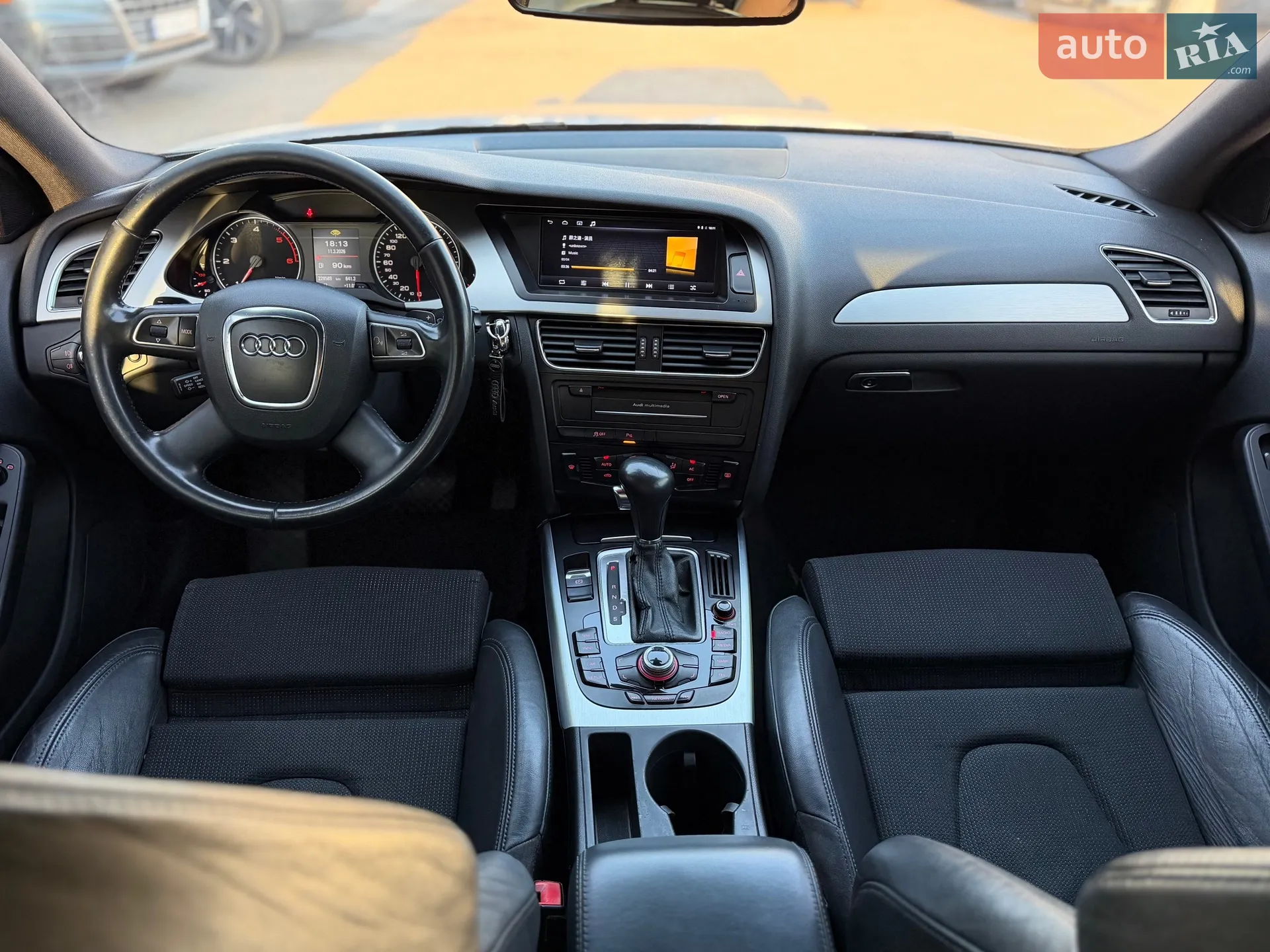 2011 Audi A4 - мініатюра 26