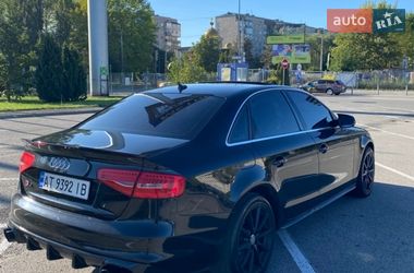Седан Audi A4 2015 в Ивано-Франковске