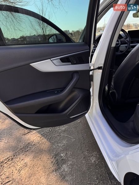 Седан Audi A4 2018 в Белой Церкви