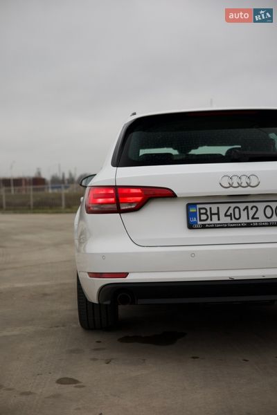 Универсал Audi A4 2017 в Одессе