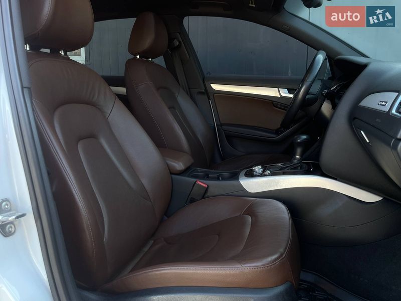 Седан Audi A4 2013 в Києві