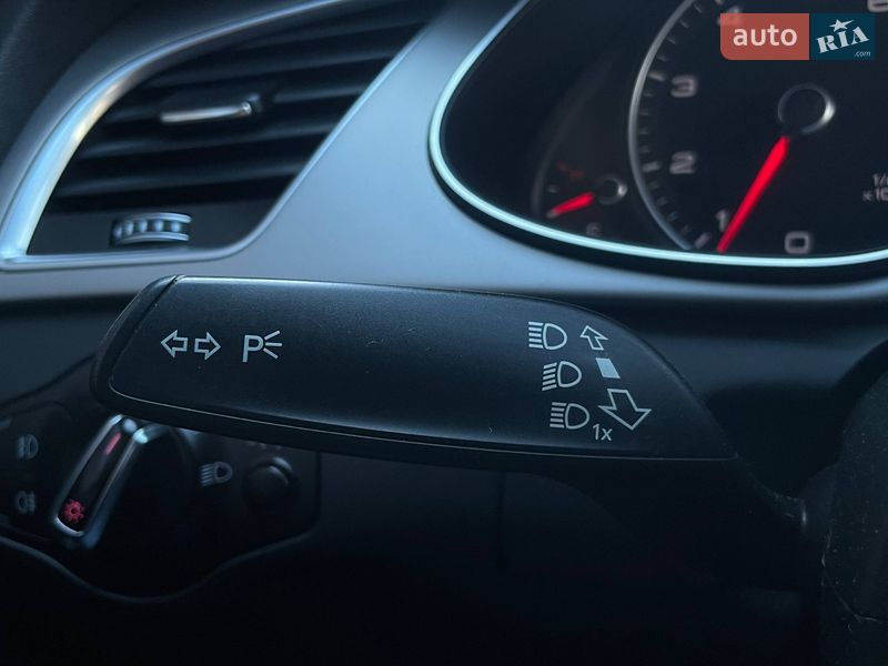 Седан Audi A4 2013 в Києві