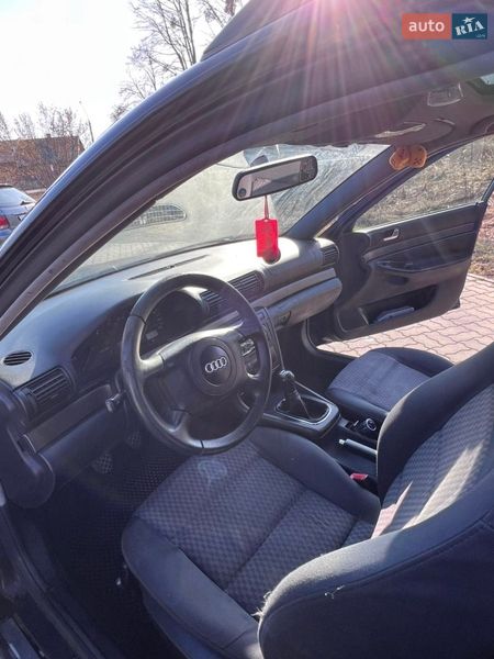 Універсал Audi A4 2000 в Стрию