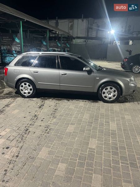 Универсал Audi A4 2002 в Киеве