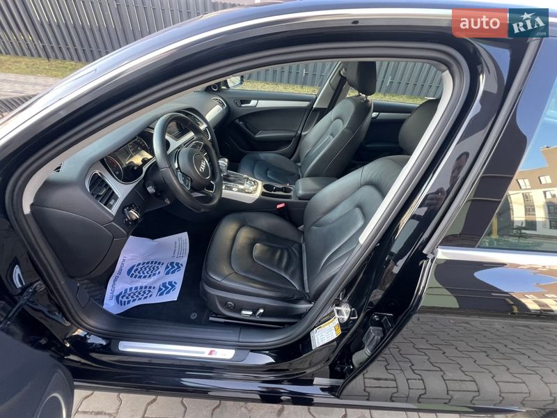 Седан Audi A4 2015 в Луцьку