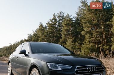 Седан Audi A4 2019 в Кременчуці