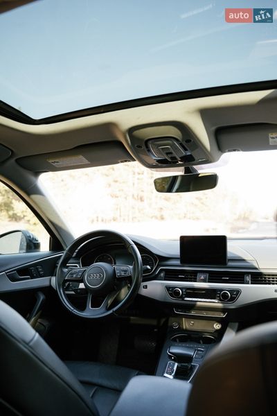 Седан Audi A4 2019 в Кременчуге