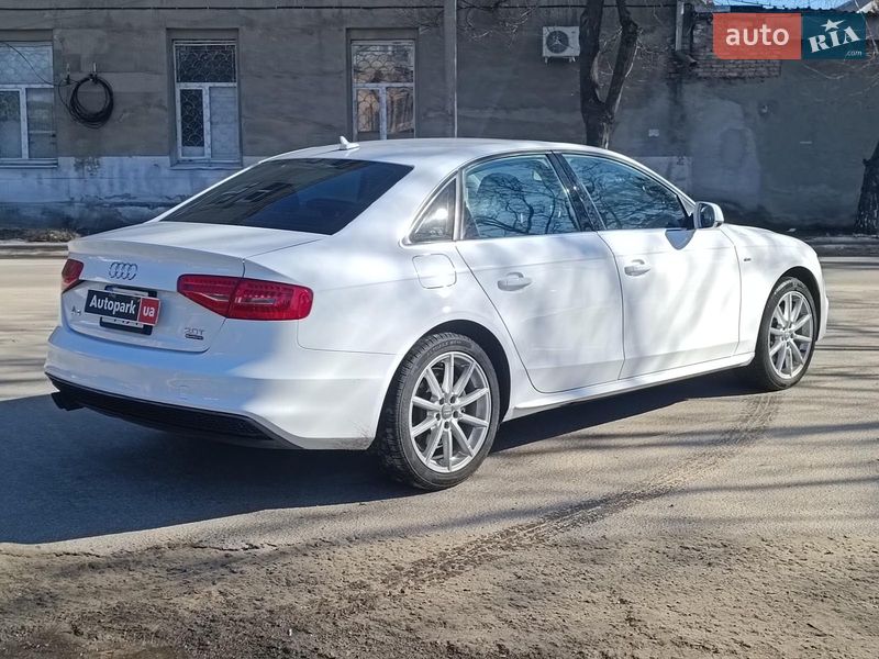 Седан Audi A4 2015 в Харькове
