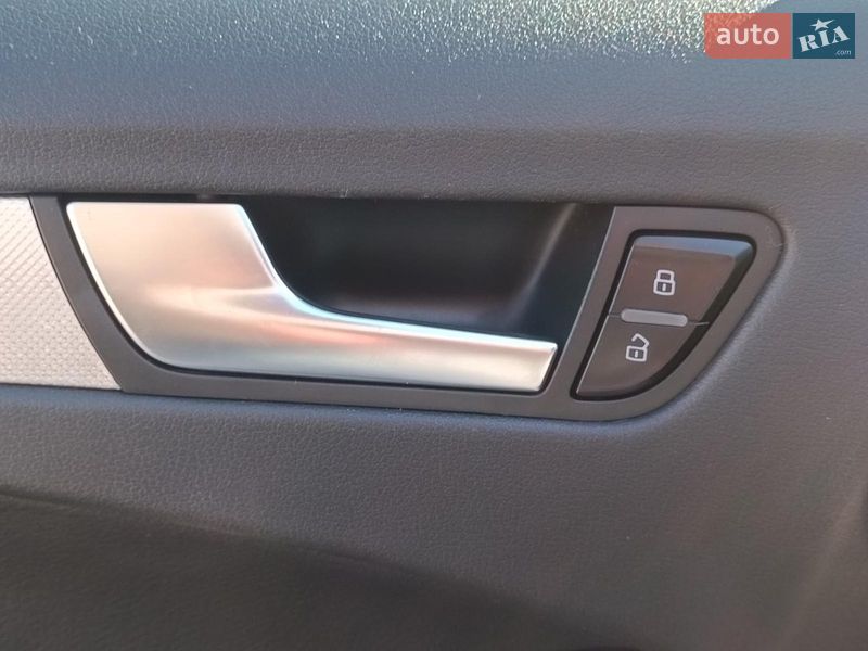 Седан Audi A4 2015 в Харькове