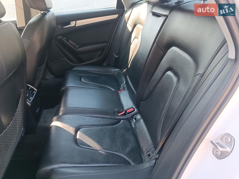 Седан Audi A4 2015 в Харькове