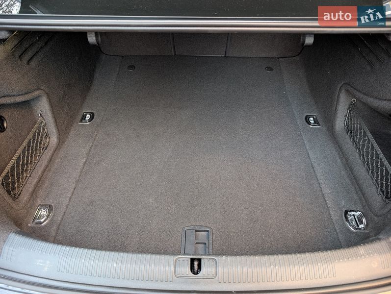 Седан Audi A4 2016 в Києві фото 37 Седан Audi A4 2016 в Києві