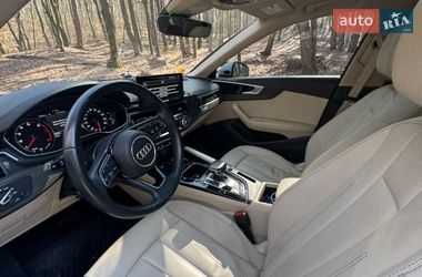Седан Audi A4 2021 в Львове