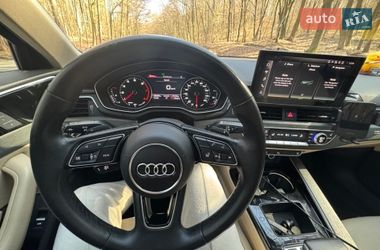Седан Audi A4 2021 в Львове