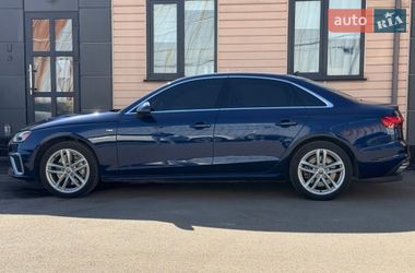 Седан Audi A4 2021 в Киеве