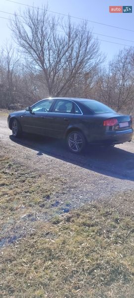 Седан Audi A4 2006 в Хороле