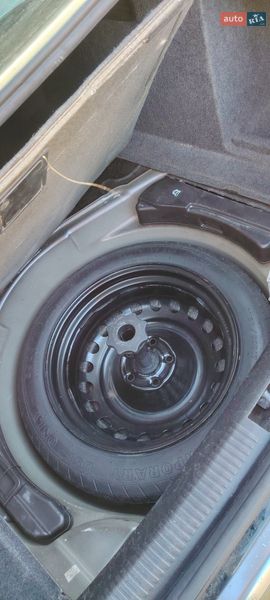 Седан Audi A4 2006 в Хороле
