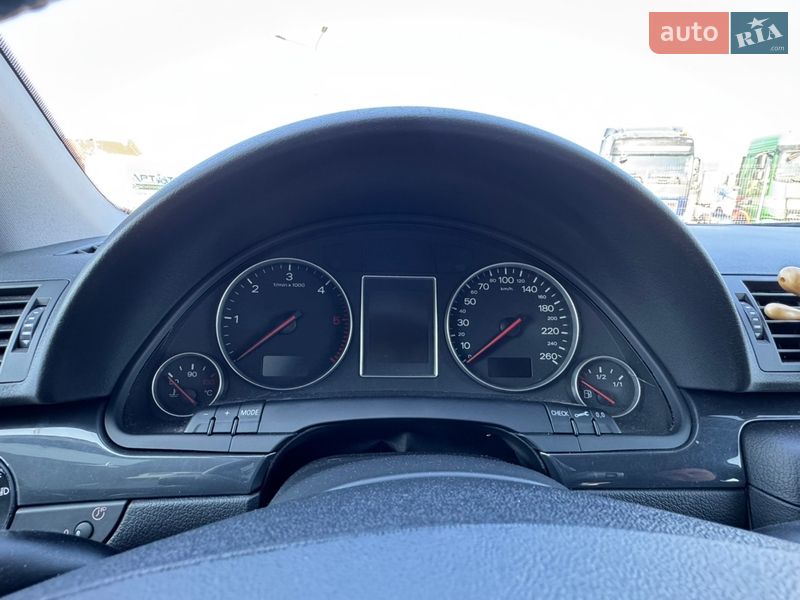 Універсал Audi A4 2003 в Чернівцях